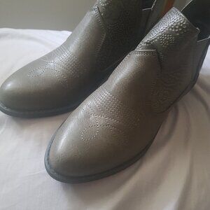 Boots Easy Street